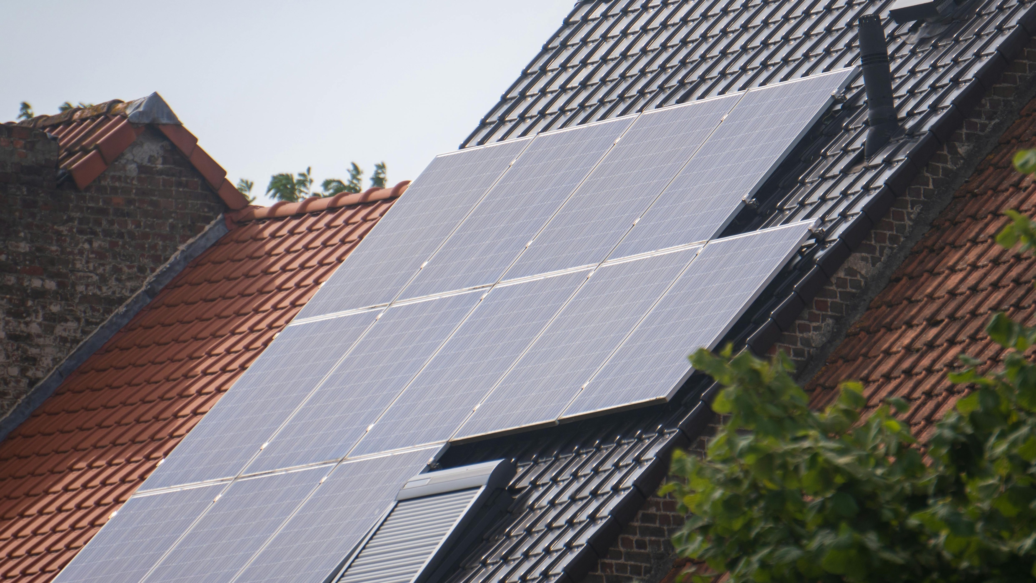 Solar Cells Break Efficiency Records with Singlet Fission