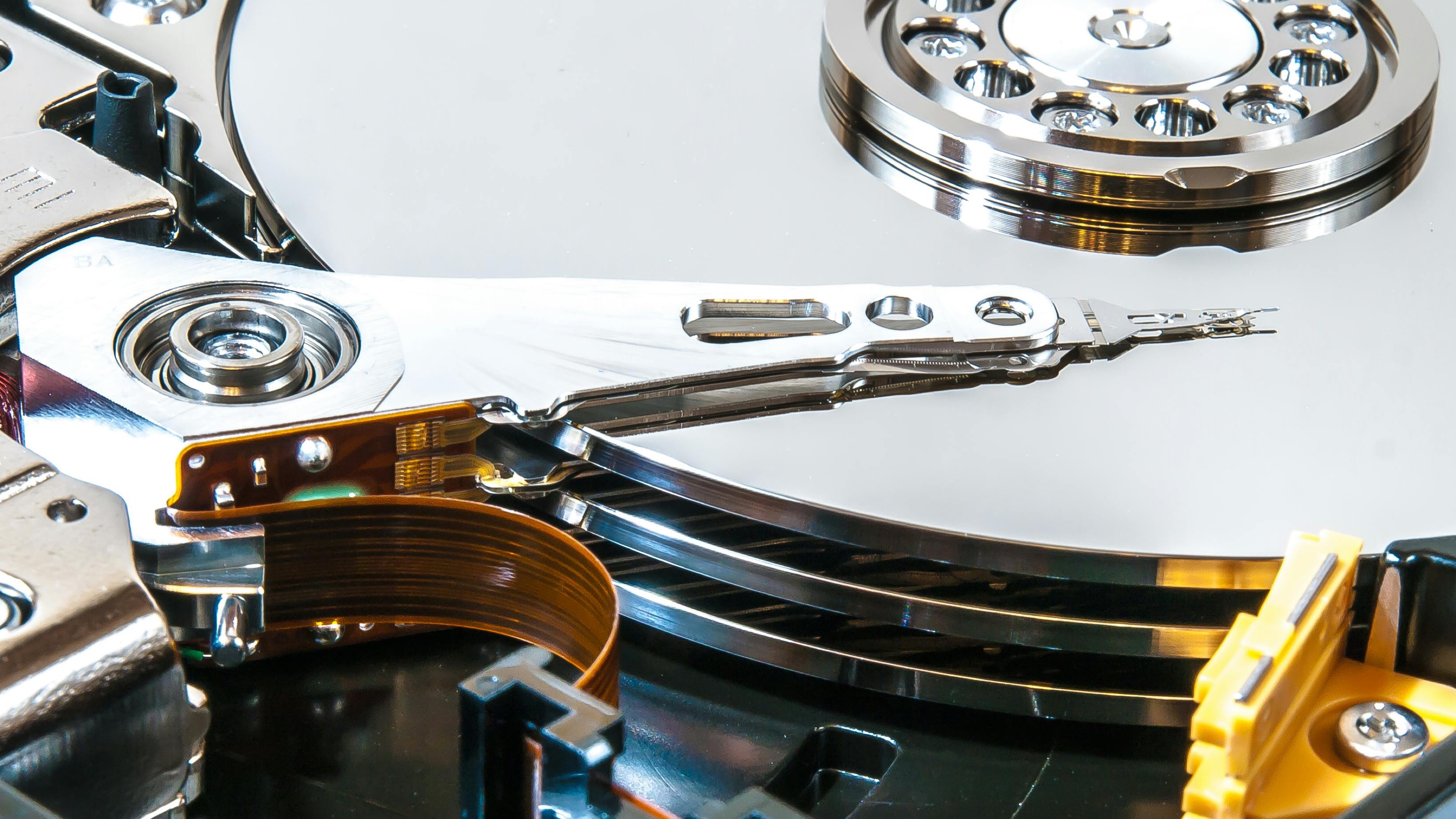 3D Holographic Storage: Data's Quantum Leap