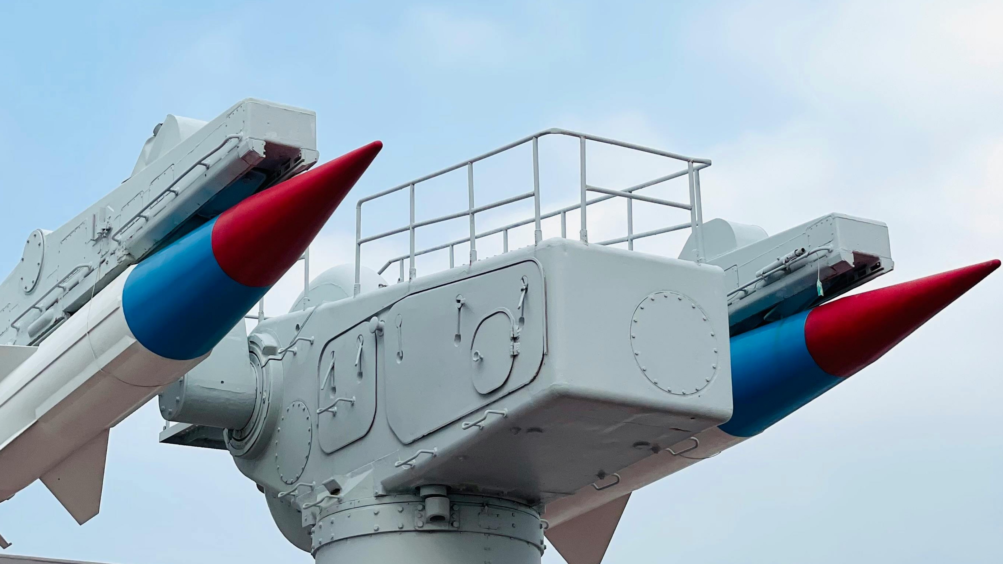 Raytheon's Infrared Camera Revolutionizes High-Speed Threat Detection