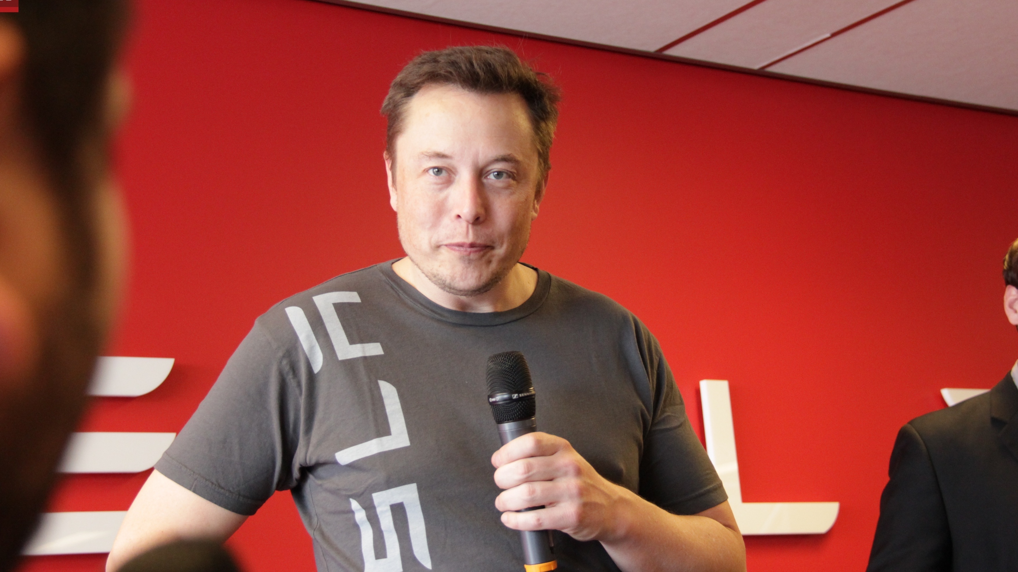 Elon Musk Honors Teen's Final Wish in Heartfelt Gesture