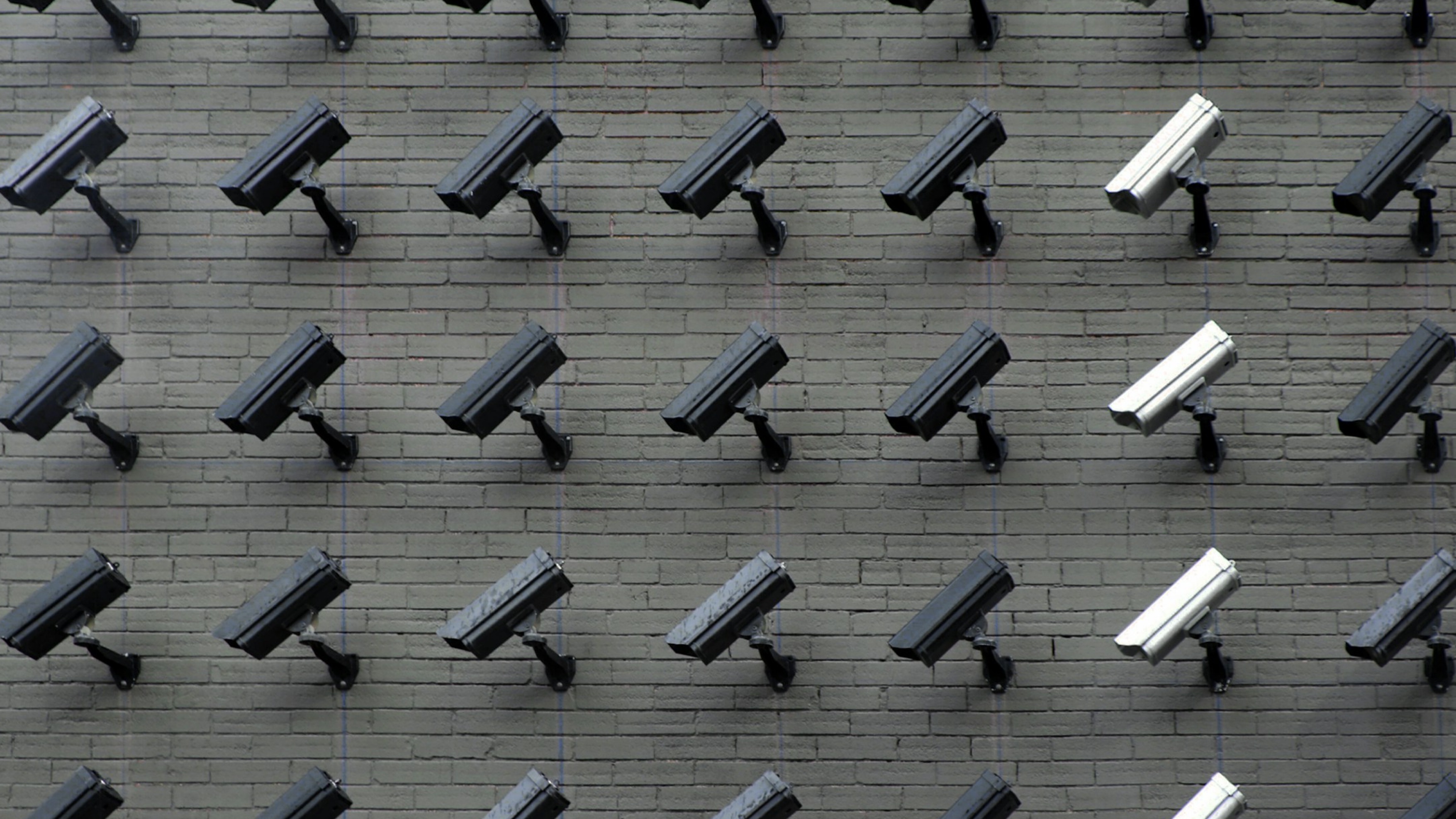 Spy Agency Sneaks Around Trump's AI Ban