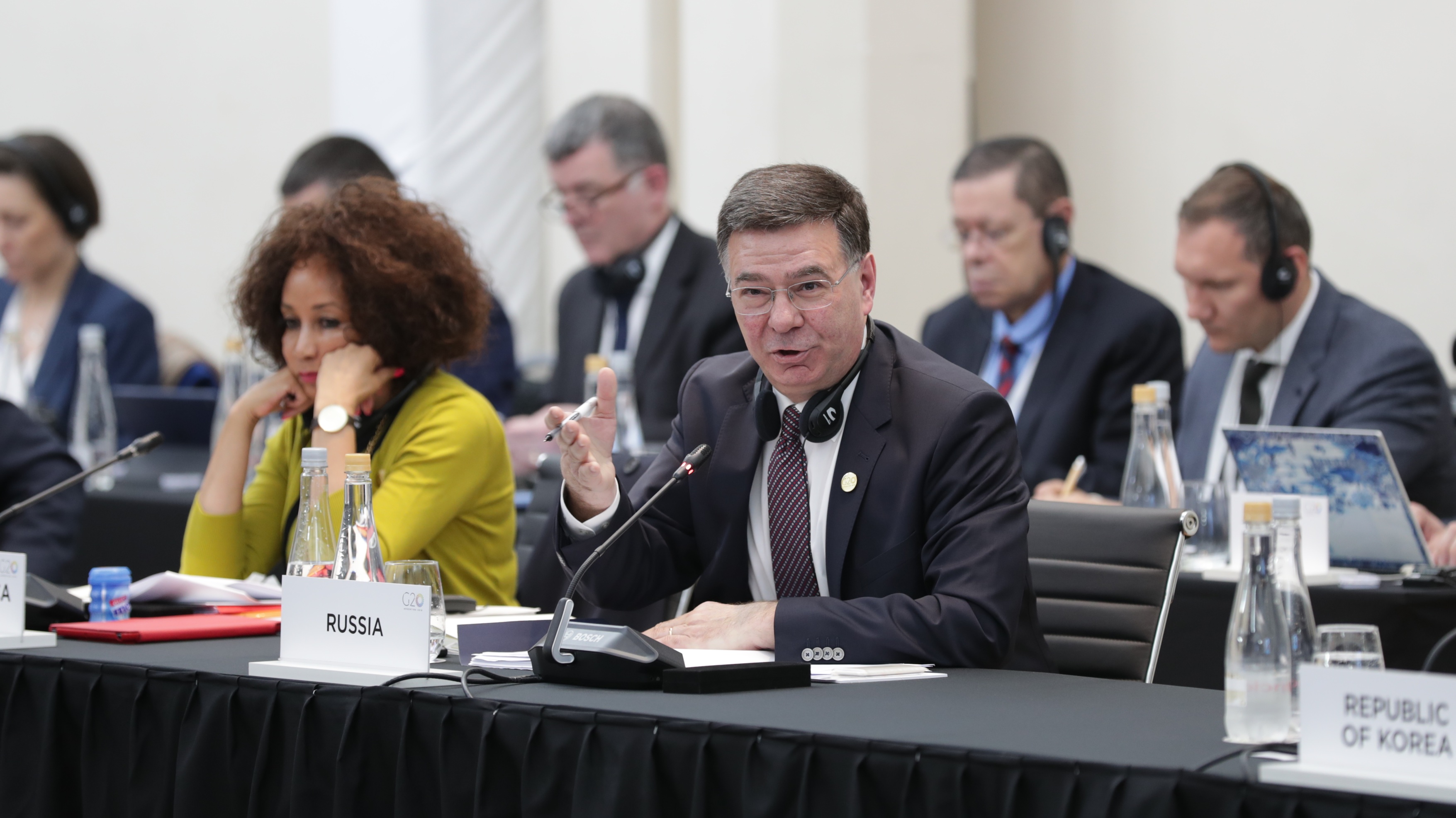 Moscow Complains Trump Too Chaotic to Make Deals With