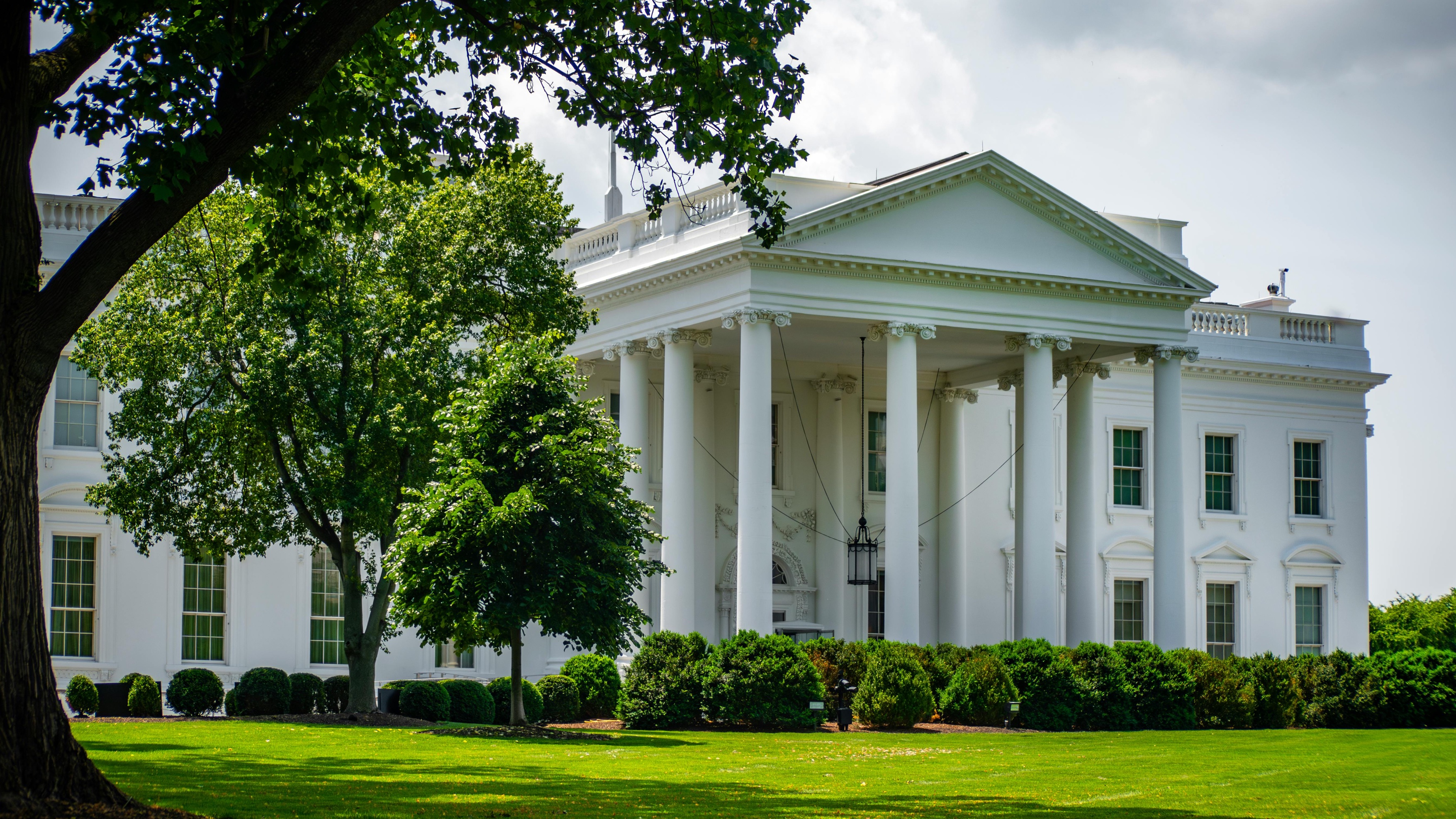 Gunman Storms White House Press Dinner, Trump Evacuated